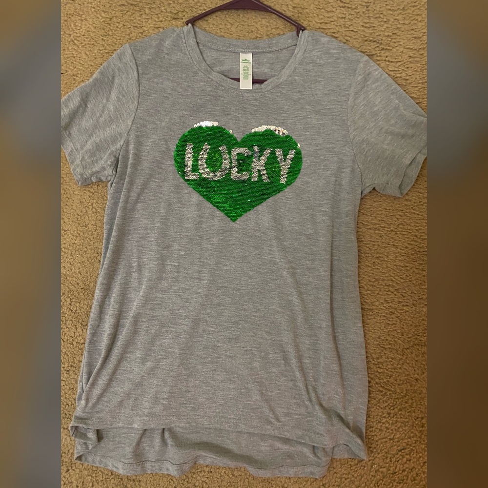 Lucky top